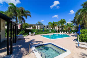 1561 Oyster Catcher Point, Naples, FL 34105 - MLS#225070661