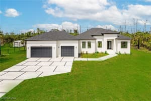 2633 22nd Ave Se, Naples