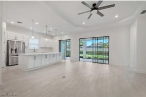 8147 Lucello Ter S, Naples