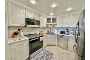 1 Bluebill Avenue, Naples, FL 34108 - MLS#225070707