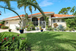 186 Muirfield Cir, Naples