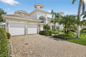575 Avellino Isles Circle, Naples, FL 34119 - MLS#225070790