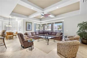575 Avellino Isles Circle, Naples, FL 34119 - MLS#225070790