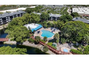 600 Neapolitan Way, Naples, FL 34103 - MLS#225070814