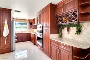 601 31st Street, Cape Coral, FL 33904 - MLS#225070870