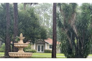 2347 Coach House Lane, Naples, FL 34105 - MLS#225070871
