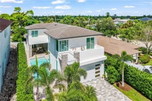 591 93rd Ave N, Naples