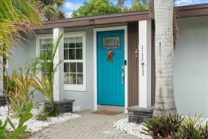 2123 Holiday Lane, Naples, FL 34104 - MLS#225070928