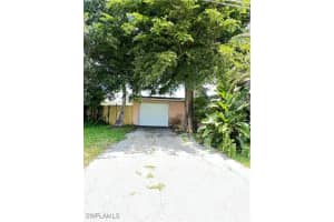 307 W Oregon Road, Lehigh Acres, FL 33936 - MLS#225070968