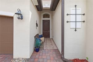 28009 Foxrock Court, Bonita Springs, FL 34135 - MLS#225070974