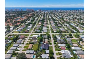 818 93rd Avenue, Naples, FL 34108 - MLS#225070996