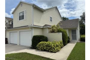 1526 A Trafalgar Ln J-102, Naples