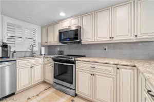 271 Southbay Drive, Naples, FL 34108 - MLS#225071026