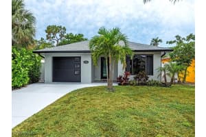 714 109th Avenue, Naples, FL 34108 - MLS#225071027