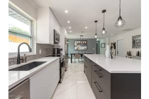 714 109th Avenue, Naples, FL 34108 - MLS#225071027