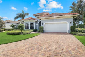 6062 Divot Court, Naples, FL 34113 - MLS#225071029
