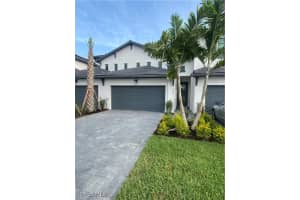 7646 Rockefeller Dr, Naples