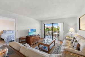 1041 Swallow Avenue, Marco Island, FL 34145 - MLS#225071071