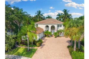 2384 Heritage Greens Drive, Naples, FL 34119 - MLS#225071106