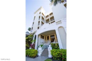 7655 Pebble Creek Cir 201, Naples