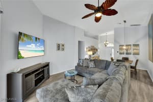 227 Glen Eagle Circle, Naples, FL 34104 - MLS#225071138