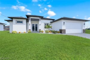 3923 38TH Street, Cape Coral, FL 33993 - MLS#225071140