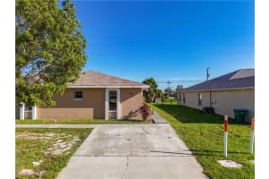 1107 Cape Coral Parkway, Cape Coral, FL 33914 - MLS#225071187