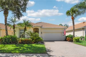 3944 Jasmine Lake Cir, Naples