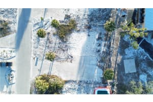 103 -105-107 Bay Mar Drive, Fort Myers Beach, FL 33931 - MLS#225071222