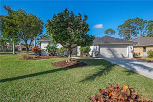 1015 Tivoli Ln, Naples