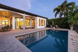 16811 Cabreo Dr, Naples