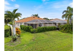 5756 Drummond Way, Naples, FL 34119 - MLS#225071343