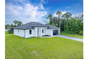 3905 Sunset Road, Lehigh Acres, FL 33971 - MLS#225071418