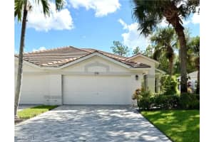 8744 Naples Heritage Dr E28, Naples