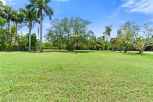 1300 Venetian Way, Naples, FL 34110 - MLS#225071444