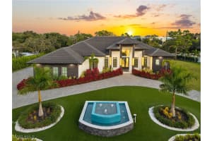 10 Caribbean Rd, Naples