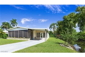 101 PINE KEY Lane, Naples, FL 34114 - MLS#225071501