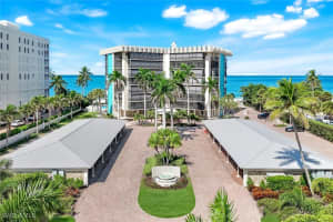 3399 Gulf Shore Blvd N 203, Naples
