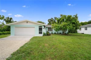 2223 Parkview Dr, Fort Myers