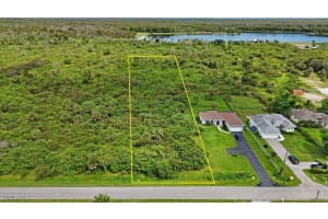 745 41st Avenue, Naples, FL 34120 - MLS#225071593