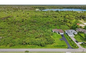 745 41st Avenue, Naples, FL 34120 - MLS#225071593
