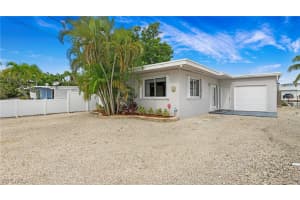 132 Gardenia St, Tavernier