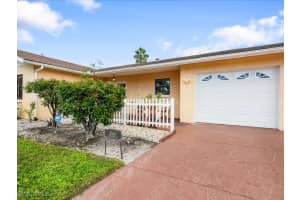 2944 50th Street, Naples, FL 34116 Sold 10/31/25