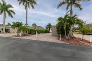 MLS# 225071628, Fort Myers, Florida 33905