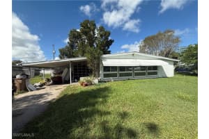 105 Oregon Road, Lehigh Acres, FL 33936 - MLS#225071636