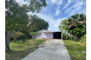 1261 5th Avenue, Naples, FL 34102 - MLS#225071651