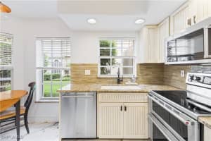 13601 Worthington Way, Bonita Springs, FL 34135 - MLS#225071656