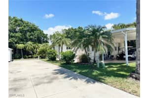 1076 Diamond Lake Circle, Naples, FL 34114 - MLS#225071665