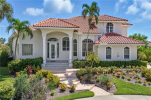 859 Wintergreen Court, Marco Island, FL 34145 - MLS#225071685