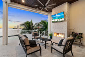 160 Little Carlos Lane, Fort Myers Beach, FL 33931 - MLS#225071721